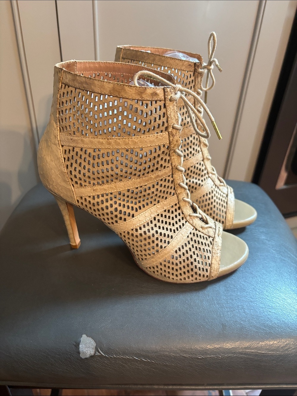 Joie Beige Shari Perforated Lace-Up Bootie, BUFF SIZE 38.5 $415.00 - Picture 2 of 11